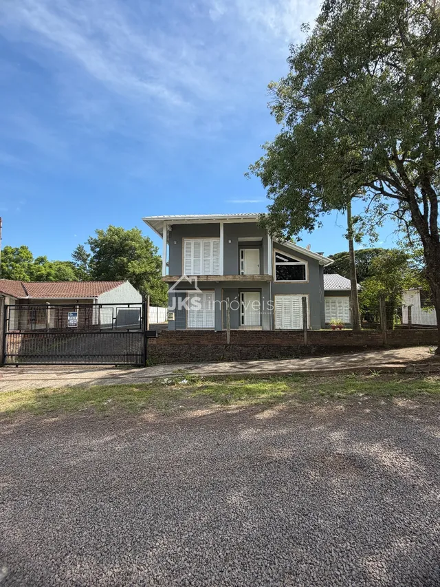 Casa com 3 dormitórios