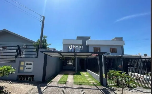 Sobrado com 2 dormitórios