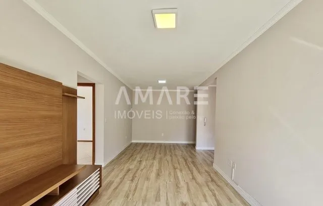 Apartamento com 2 dormitórios, foto 2