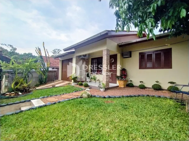 Casa com 3 dormitórios