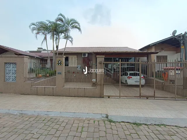 Casa com 3 dormitórios