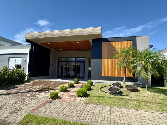 Casa com 4 dormitórios