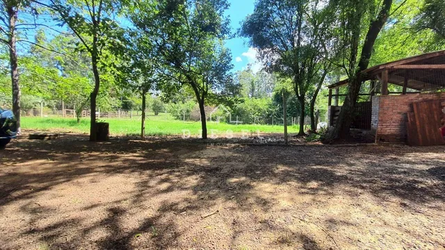 Área rural com 2 dormitórios