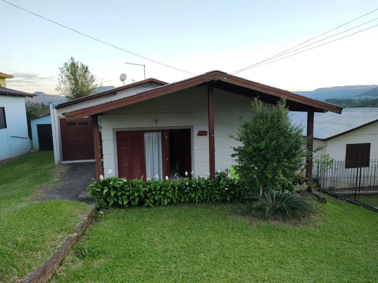 Casa com 2 dormitórios, foto 1