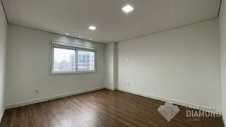Apartamento com 3 dormitórios, foto 23