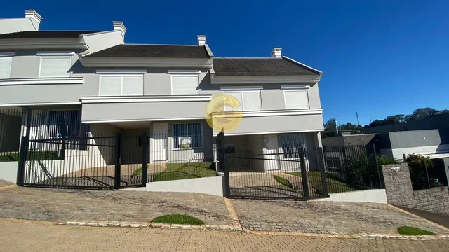Sobrado com 3 dormitórios