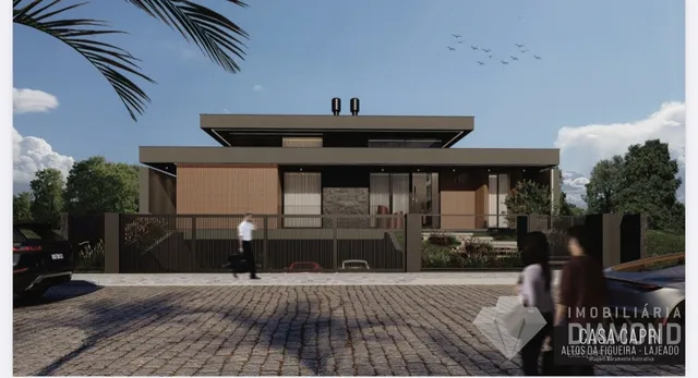 Casa com 4 dormitórios