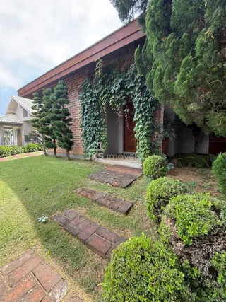Casa com 5 dormitórios, foto 1