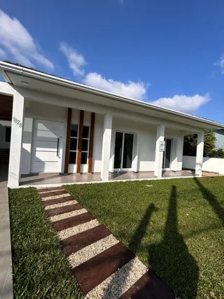 Casa com 3 dormitórios
