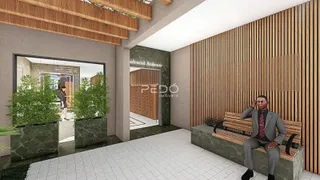 Vista de um ambiente interno moderno com painéis de madeira.