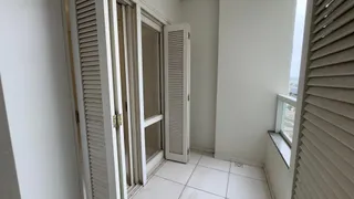 Apartamento com 3 dormitórios, foto 20