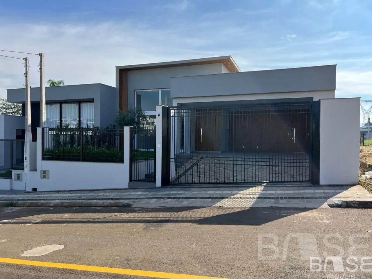 Casa com 3 dormitórios, foto 1