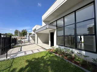 Casa com 3 dormitórios, foto 1