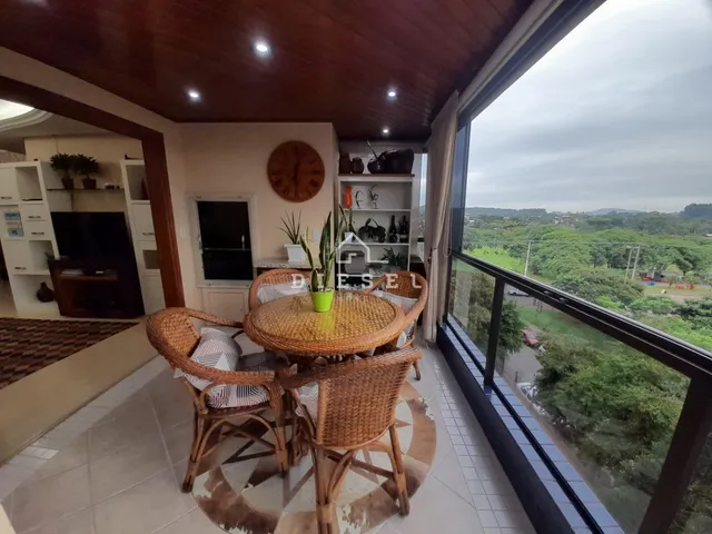 Apartamento com 3 dormitórios