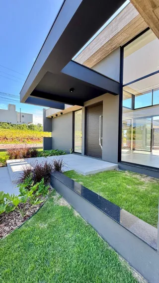 Casa com 4 dormitórios, foto 2