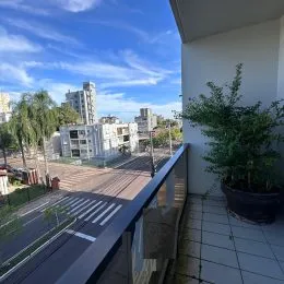 Vista panorâmica da paisagem urbana de Lajeado a partir de um terraço.