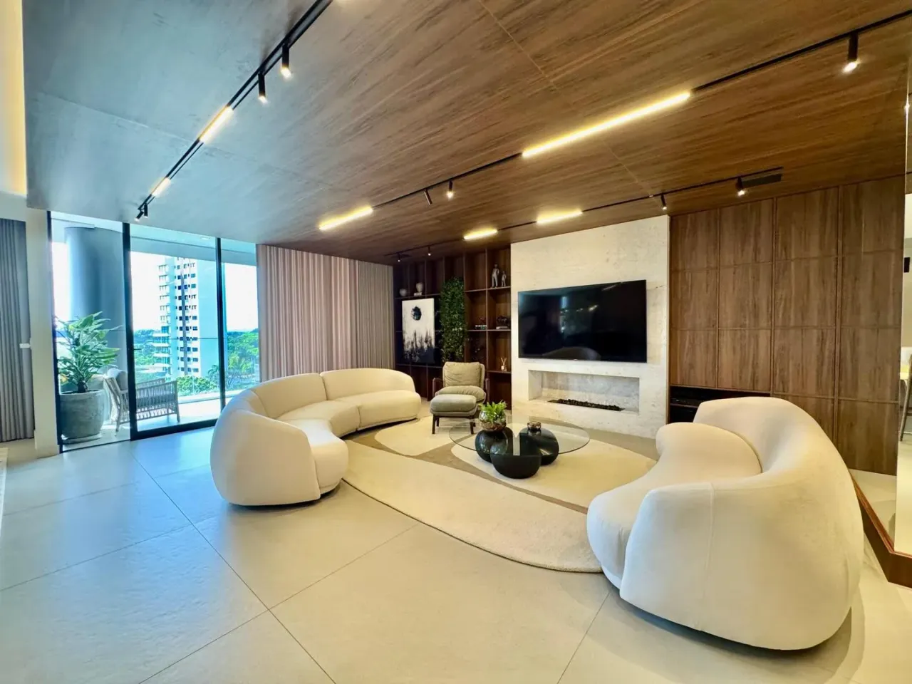 Apartamento com 4 dormitórios, foto 1