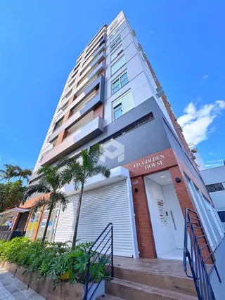 Fachada de um prédio residencial em Lajeado, Brasil.