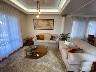 Casa com 4 dormitórios, foto 4