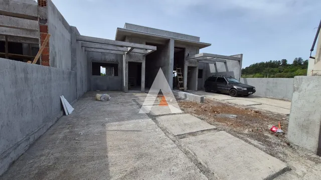 Vista externa de uma estrutura em concreto em Lajeado, Brasil.