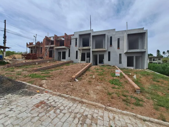 Sobrado com 2 dormitórios
