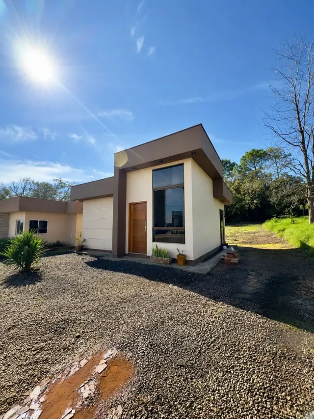 Casa com 2 dormitórios