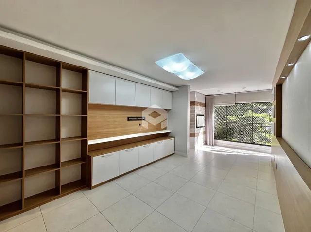 Apartamento com 2 dormitórios