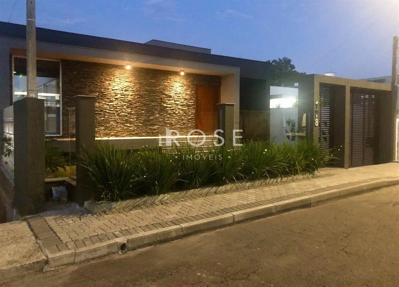 Casa com 3 dormitórios, foto 1