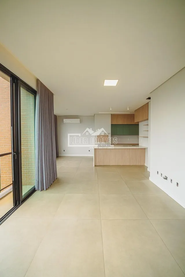 Apartamento com 3 dormitórios, foto 2