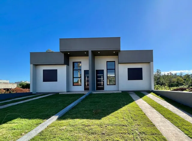 Casa geminada com 2 dormitórios