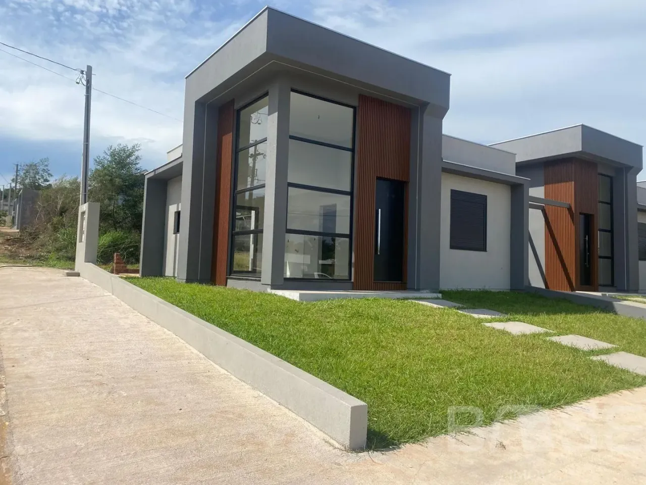 Casa geminada com 2 dormitórios, foto 1