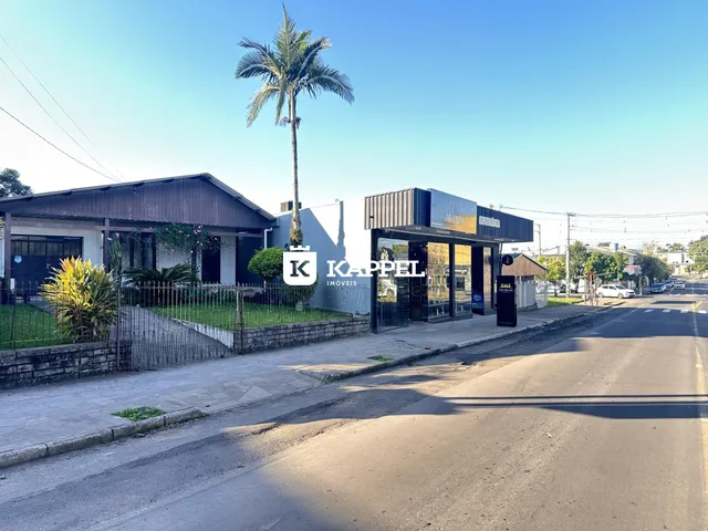 Exterior da fachada de um prédio comercial em Lajeado, Brasil.