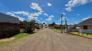Vista da estrada de terra de uma propriedade em Lajeado, Brasil.