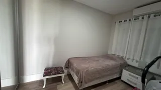 Apartamento com 2 dormitórios, foto 16