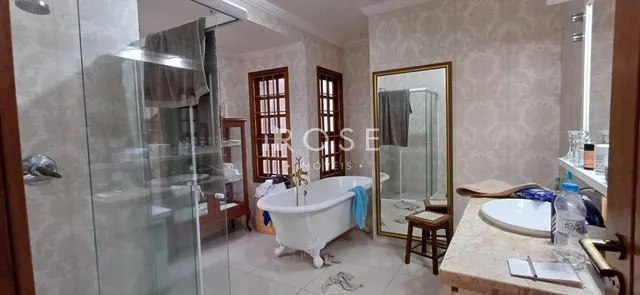Casa com 4 dormitórios, foto 4