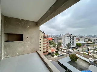 Vista de um teto com viga exposta em uma propriedade em Lajeado.