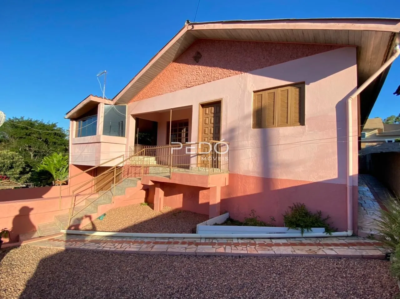 Casa com 4 dormitórios, foto 1