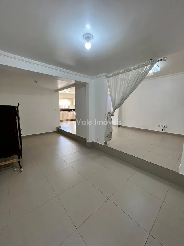 Casa com 4 dormitórios, foto 3