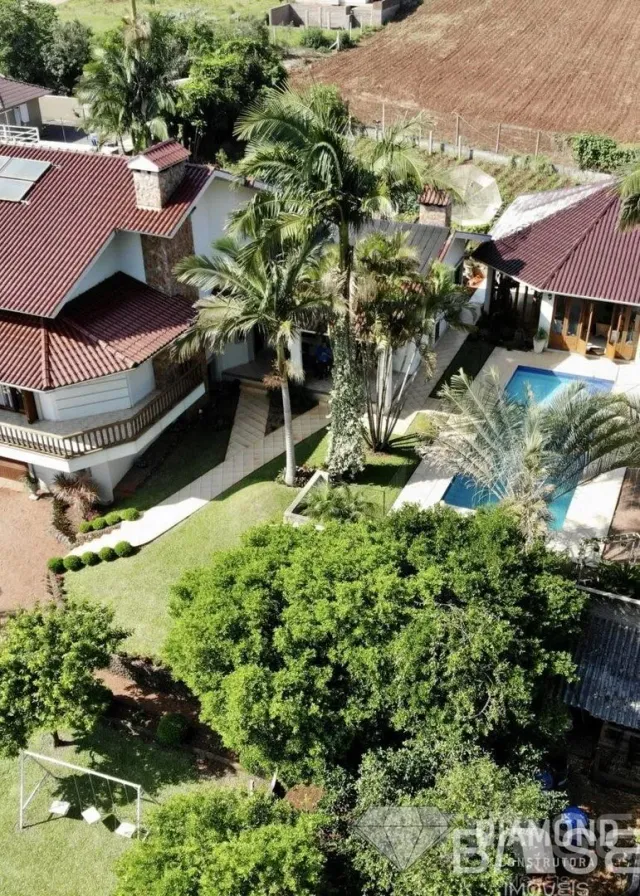 Casa com 4 dormitórios, foto 2