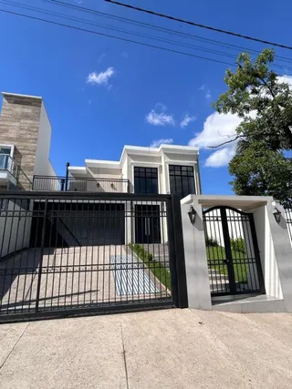 Casa com 2 dormitórios