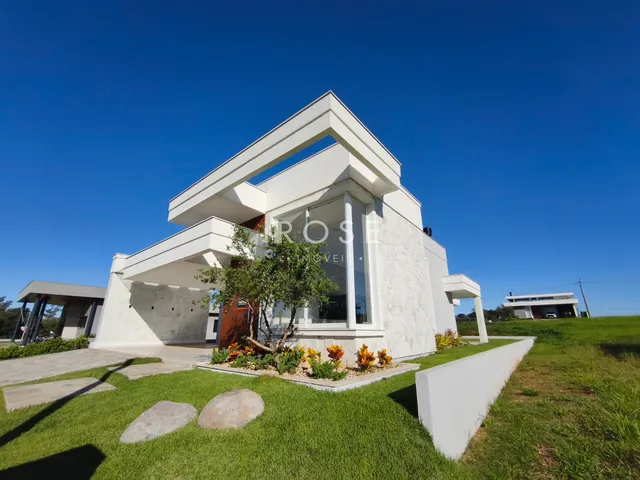 Casa com 3 dormitórios