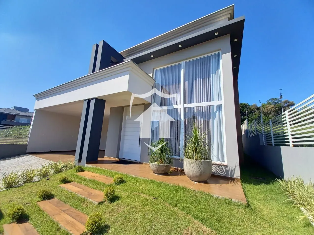 Casa com 3 dormitórios, foto 1