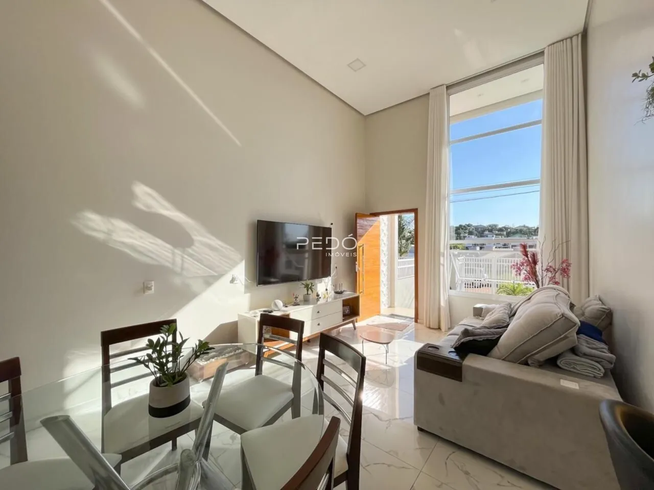 Casa geminada com 3 dormitórios, foto 1