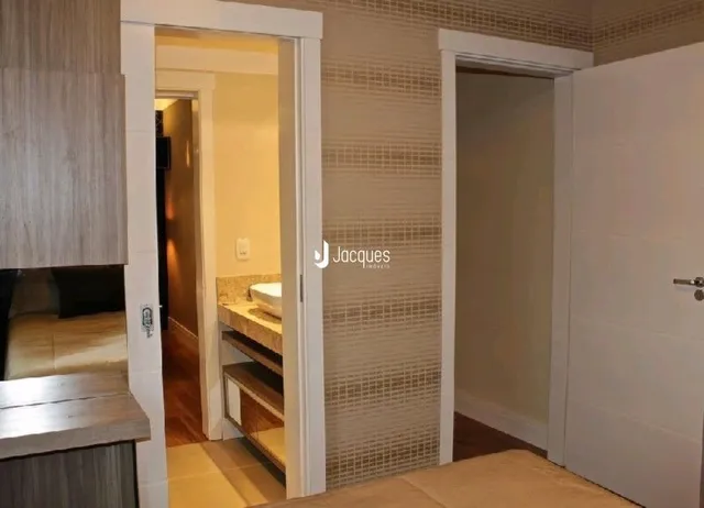 Apartamento com 3 dormitórios, foto 2