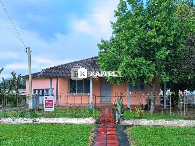 Casa com 4 dormitórios