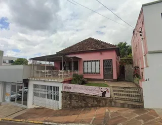 Casa com 4 dormitórios, foto 1