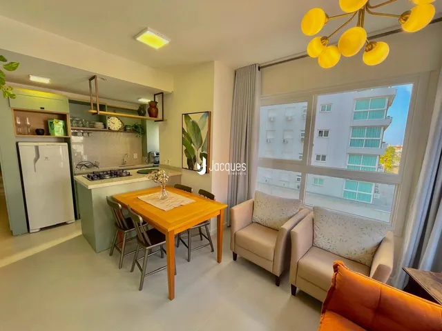 Apartamento com 3 dormitórios