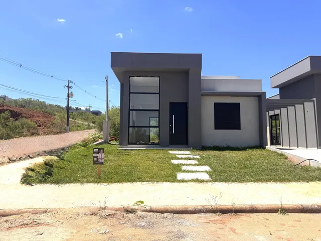 Casa geminada com 2 dormitórios