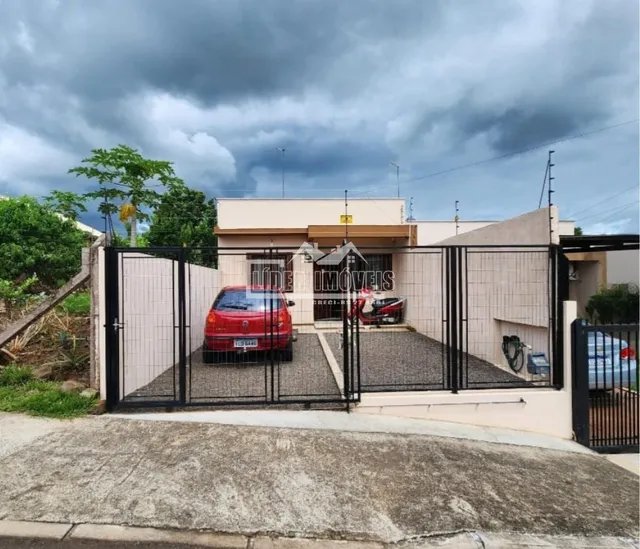 Casa geminada com 2 dormitórios