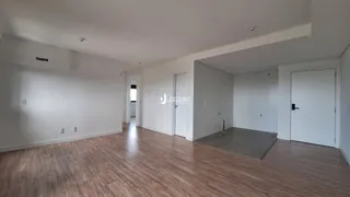 Apartamento com 2 dormitórios, foto 3